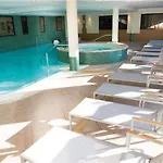 Wonderful La Du - One Bedroom, 4 People דירה דיבון-לה-באן