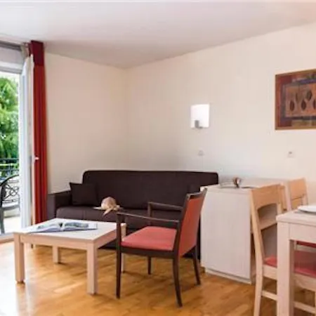 Wonderful La Du - One Bedroom, 4 People * Divonne-les-Bains