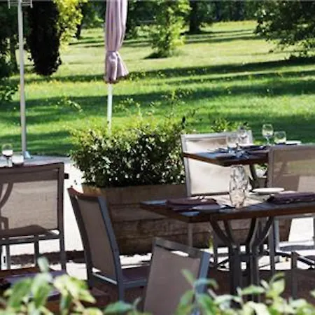 Wonderful La Du - One Bedroom, 4 People Apartment *