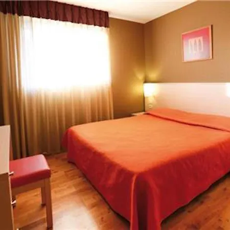 Apartment Wonderful La Du - One Bedroom, 4 People Divonne-les-Bains